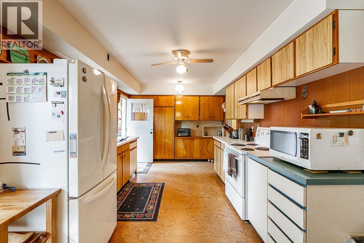 6544 ELWELL STREET, Burnaby