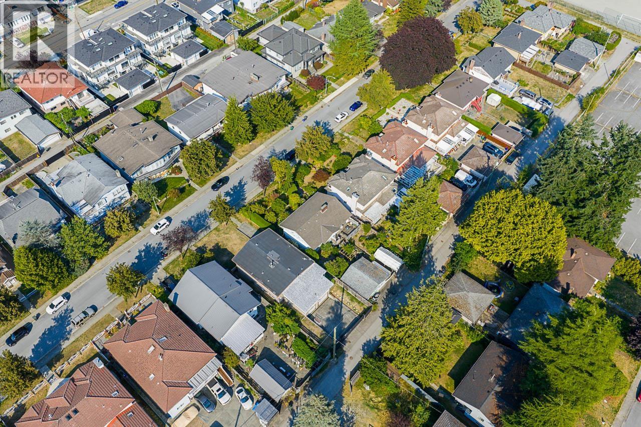 6544 ELWELL STREET, Burnaby