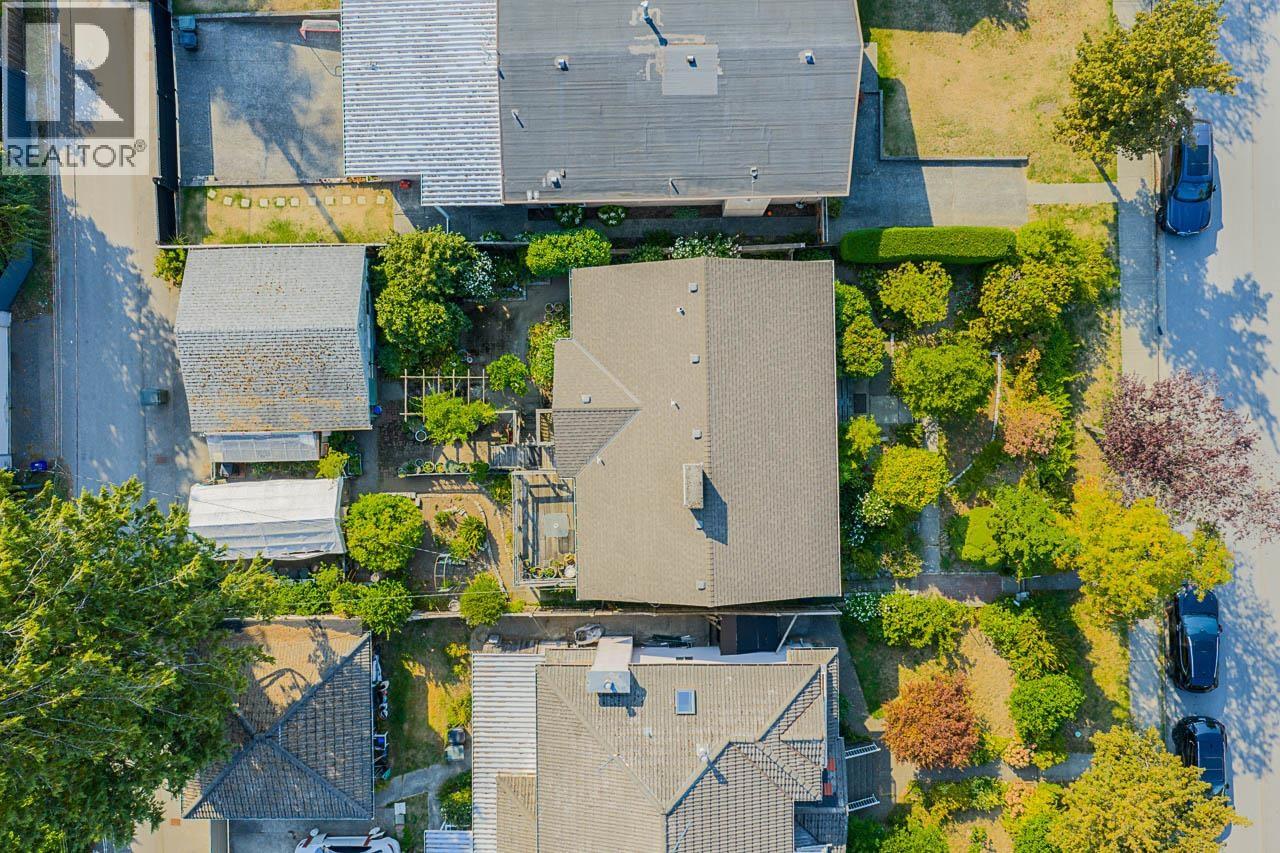 6544 ELWELL STREET, Burnaby