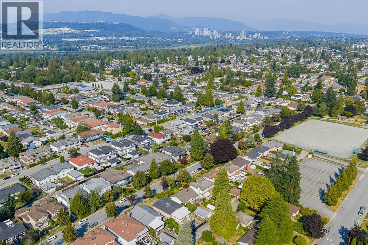 6544 ELWELL STREET, Burnaby