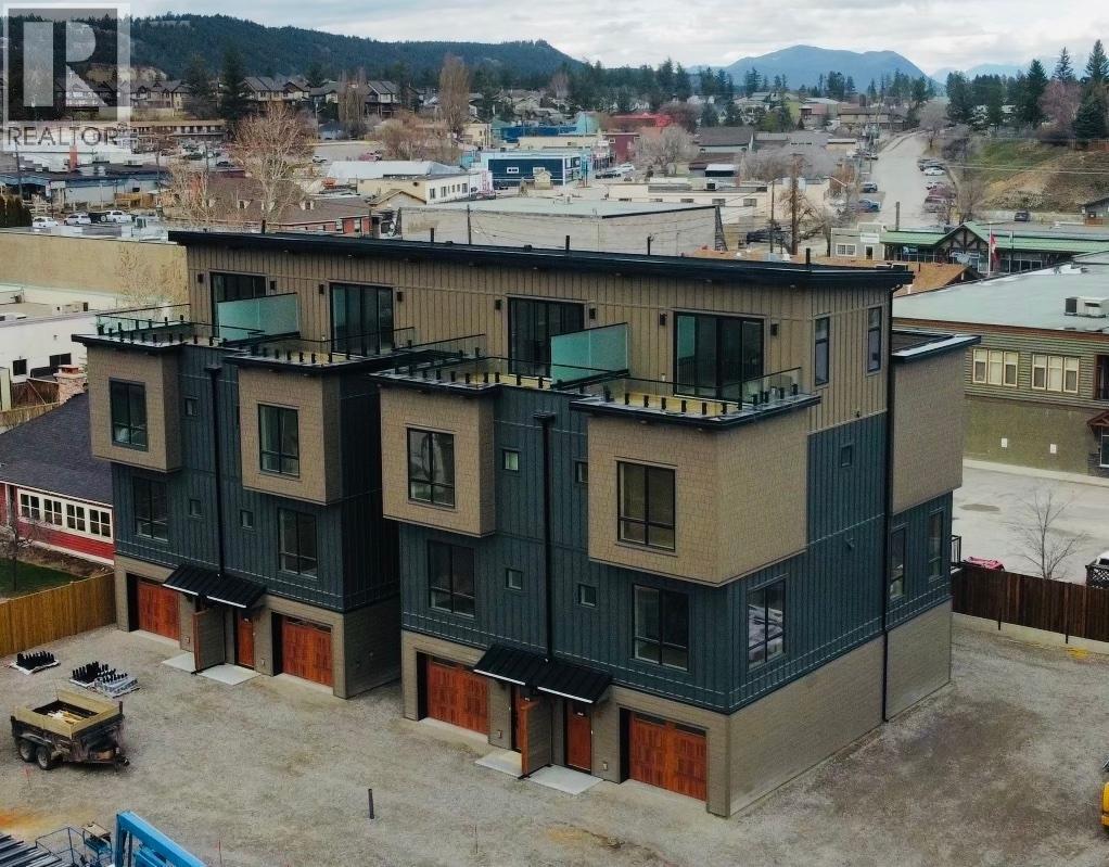 510 14TH Street Unit# 304, Invermere