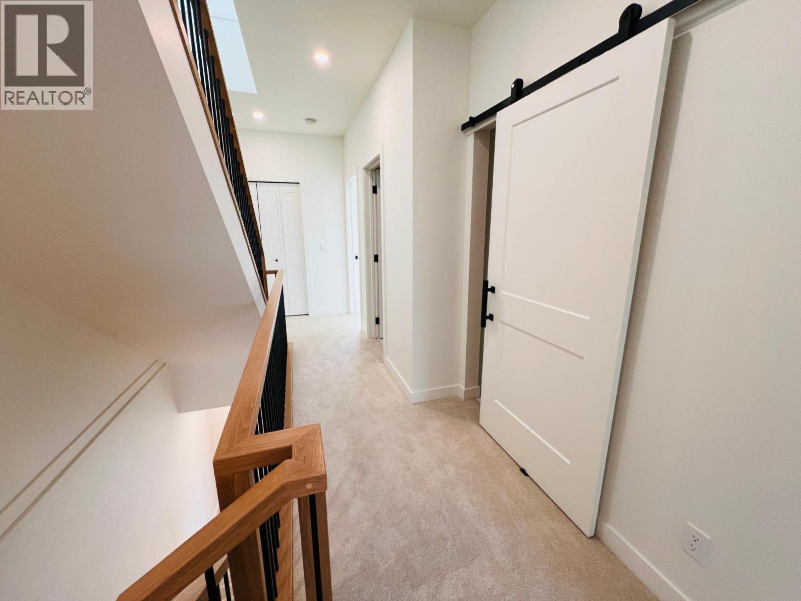 510 14TH Street Unit# 304, Invermere