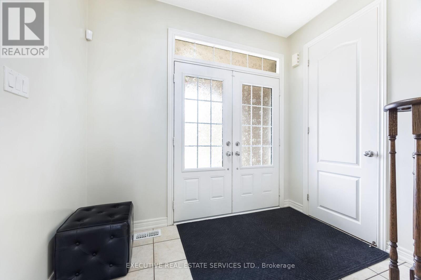 37 ROSS DRIVE - 5