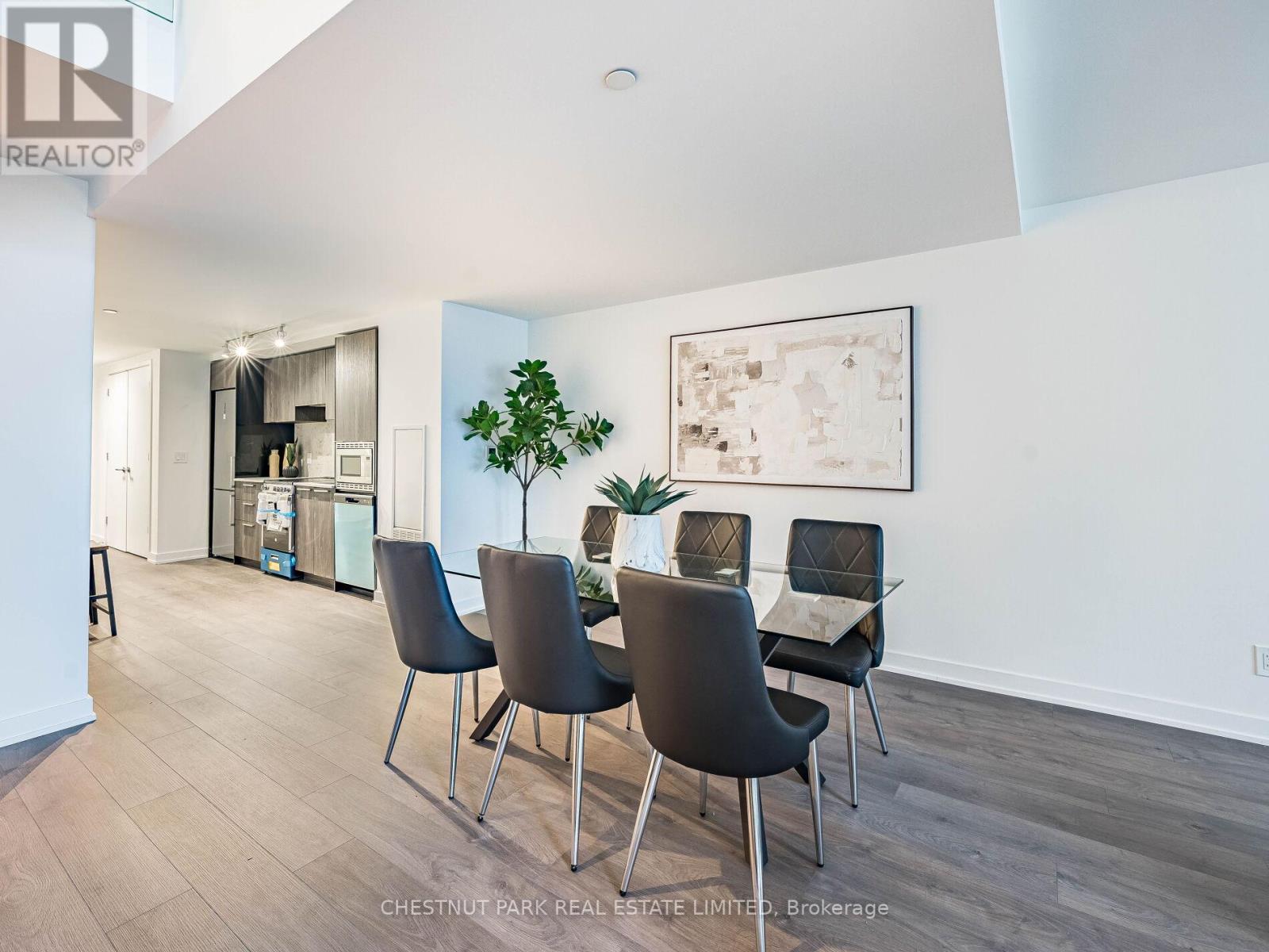 #408 18 MAITLAND TERRACE - 14