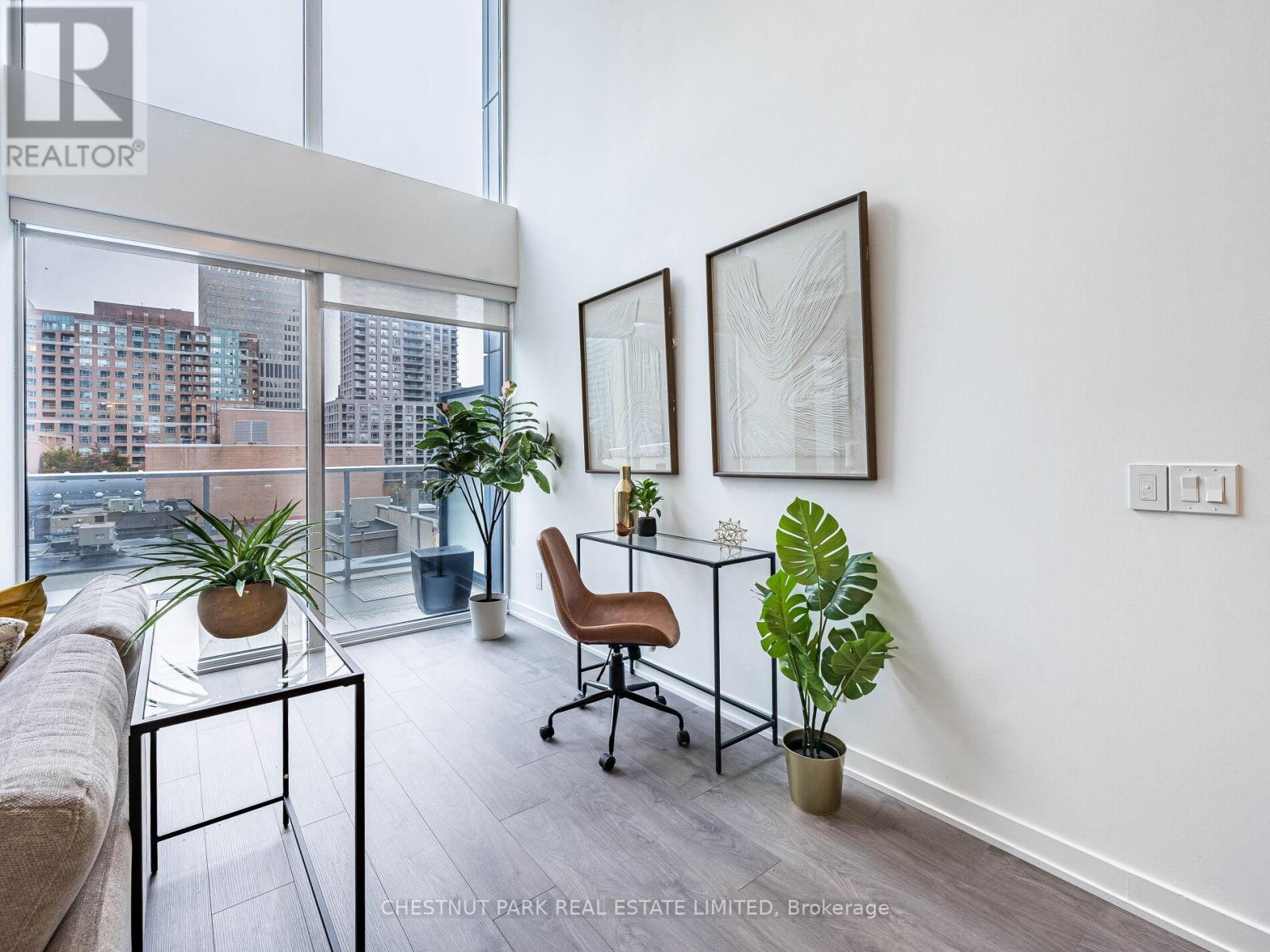 #408 18 MAITLAND TERRACE - 17