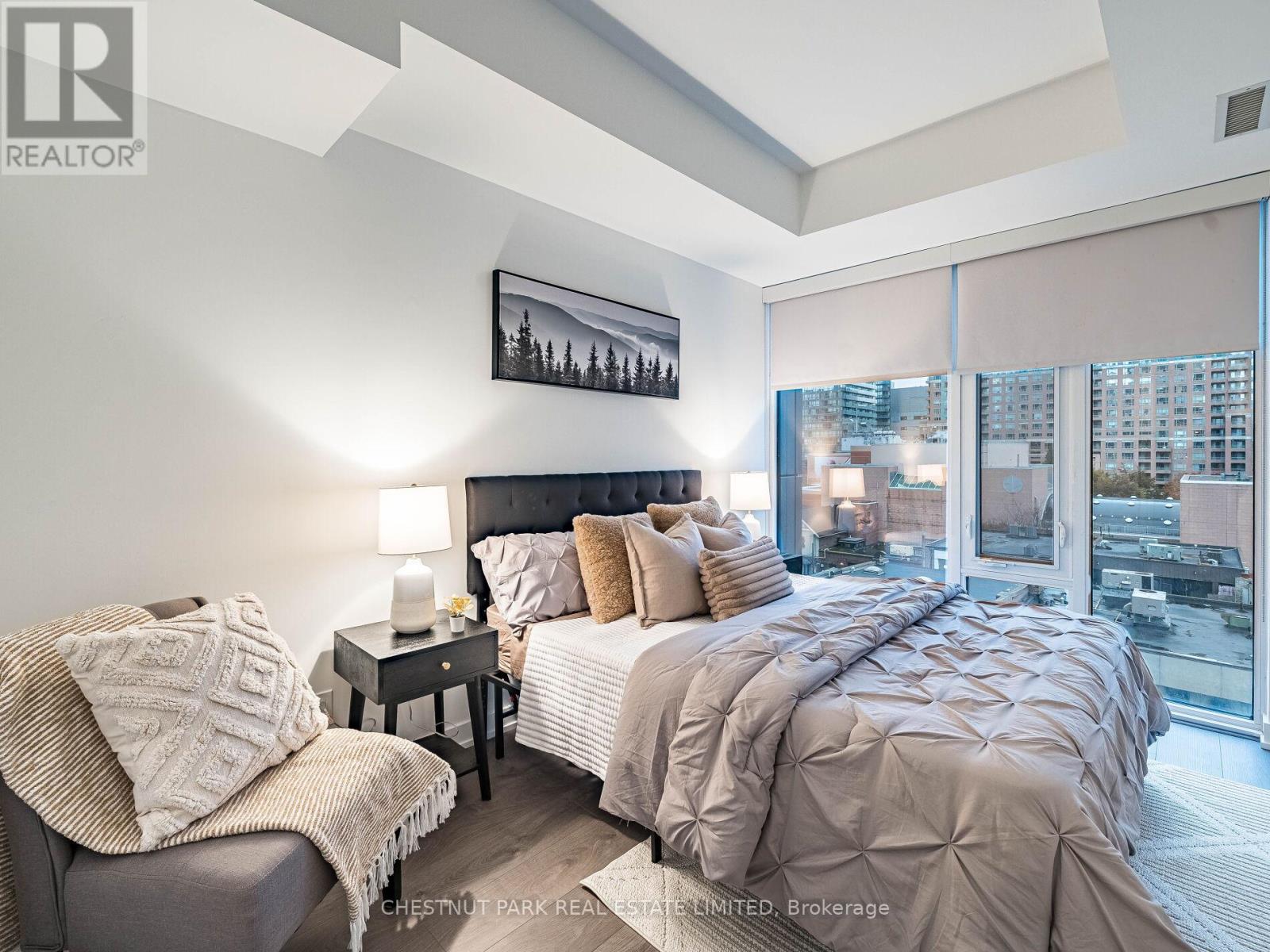 #408 18 MAITLAND TERRACE - 19