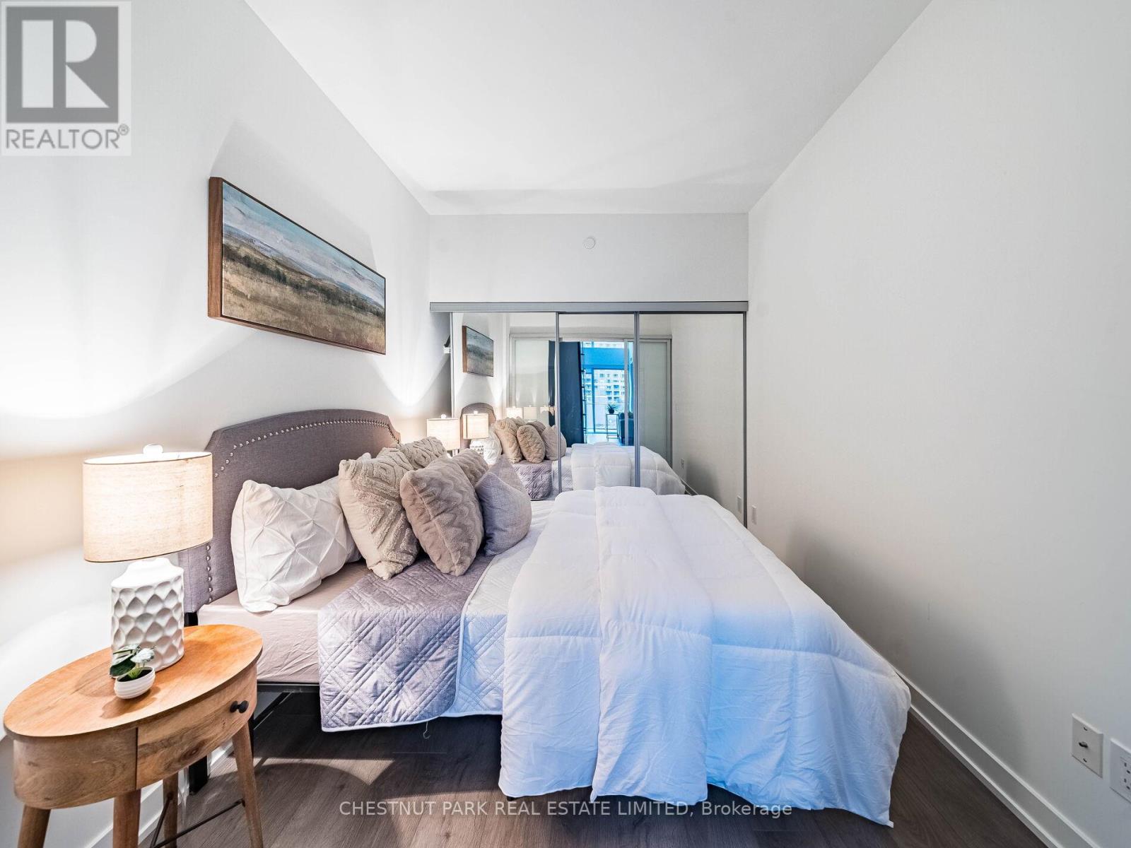 #408 18 MAITLAND TERRACE - 26