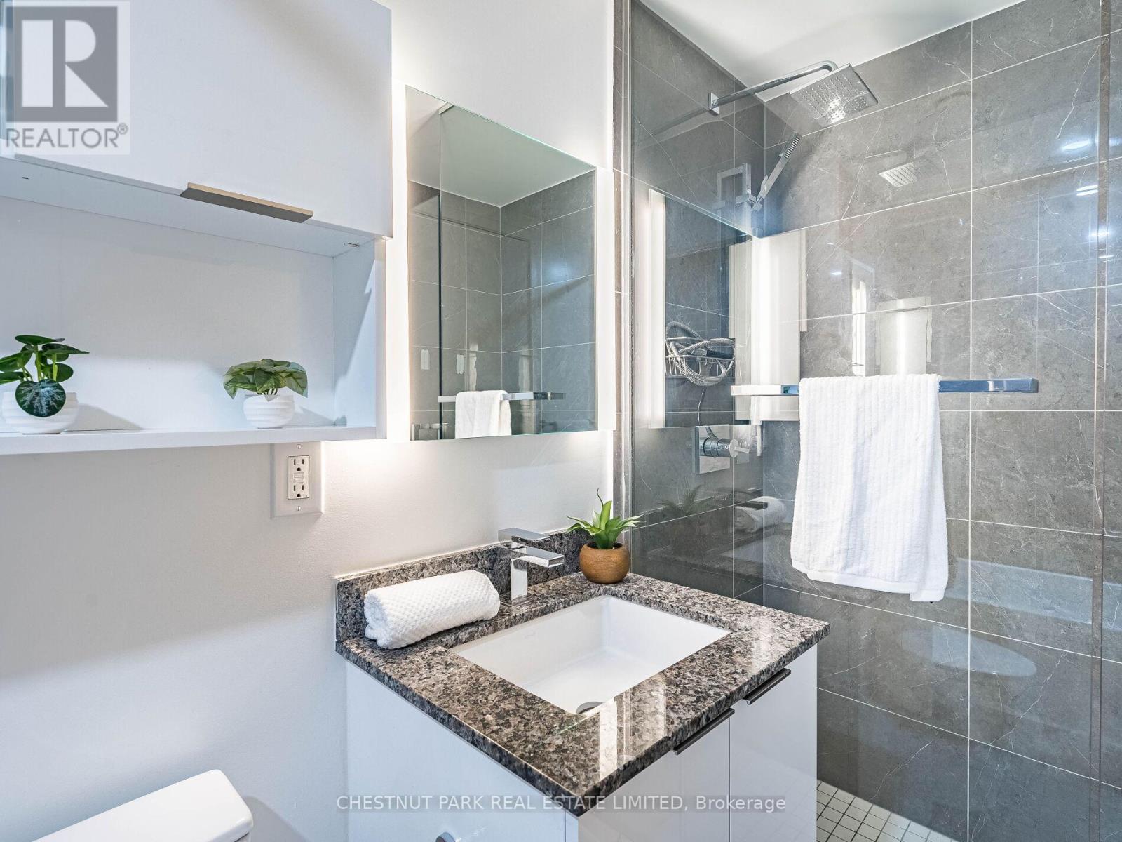#408 18 MAITLAND TERRACE - 30