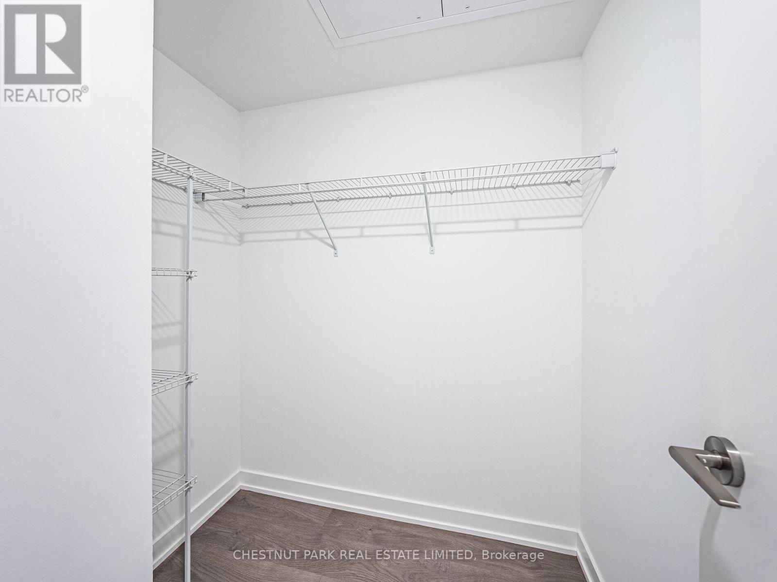 #408 18 MAITLAND TERRACE - 32