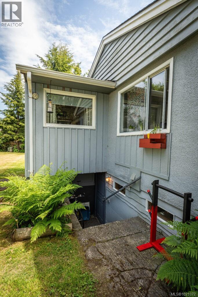 246 Lee St, Ucluelet