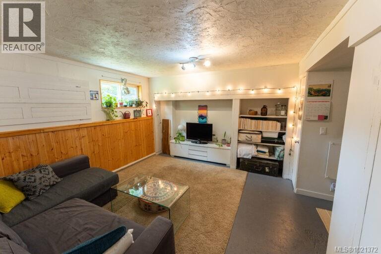 246 Lee St, Ucluelet