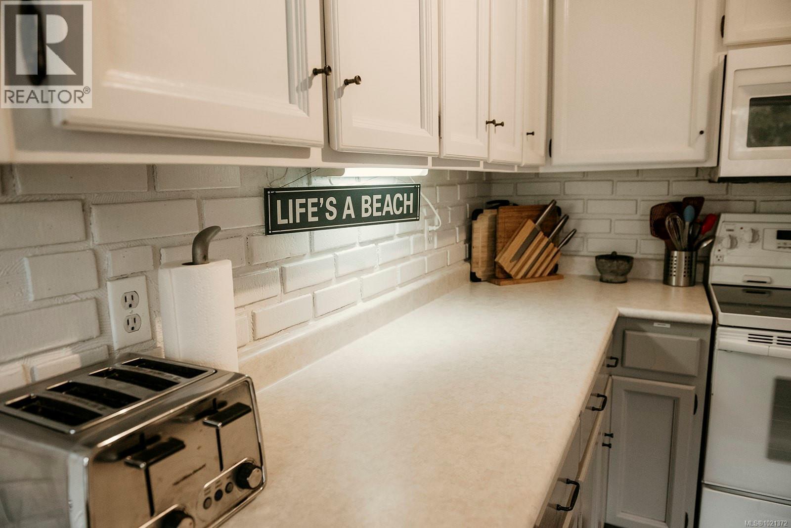 246 Lee St, Ucluelet