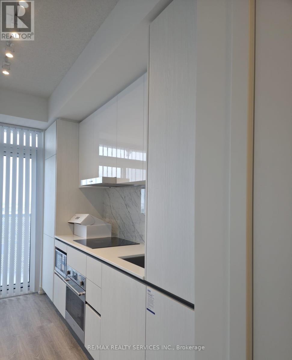 2006 - 8 INTERCHANGE WAY W - Photo 4 of 18, Vaughan (Vaughan Corporate Centre), Ontario