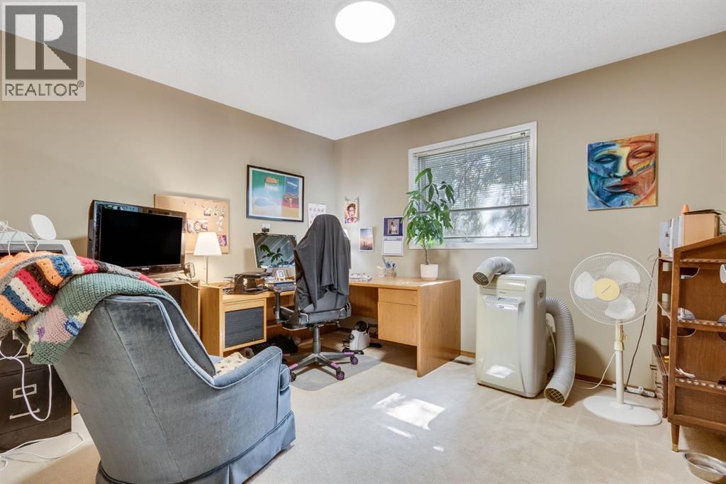 Single Family House for Sale in  Mckerrell Way SE McKenzie Lake Calgary 