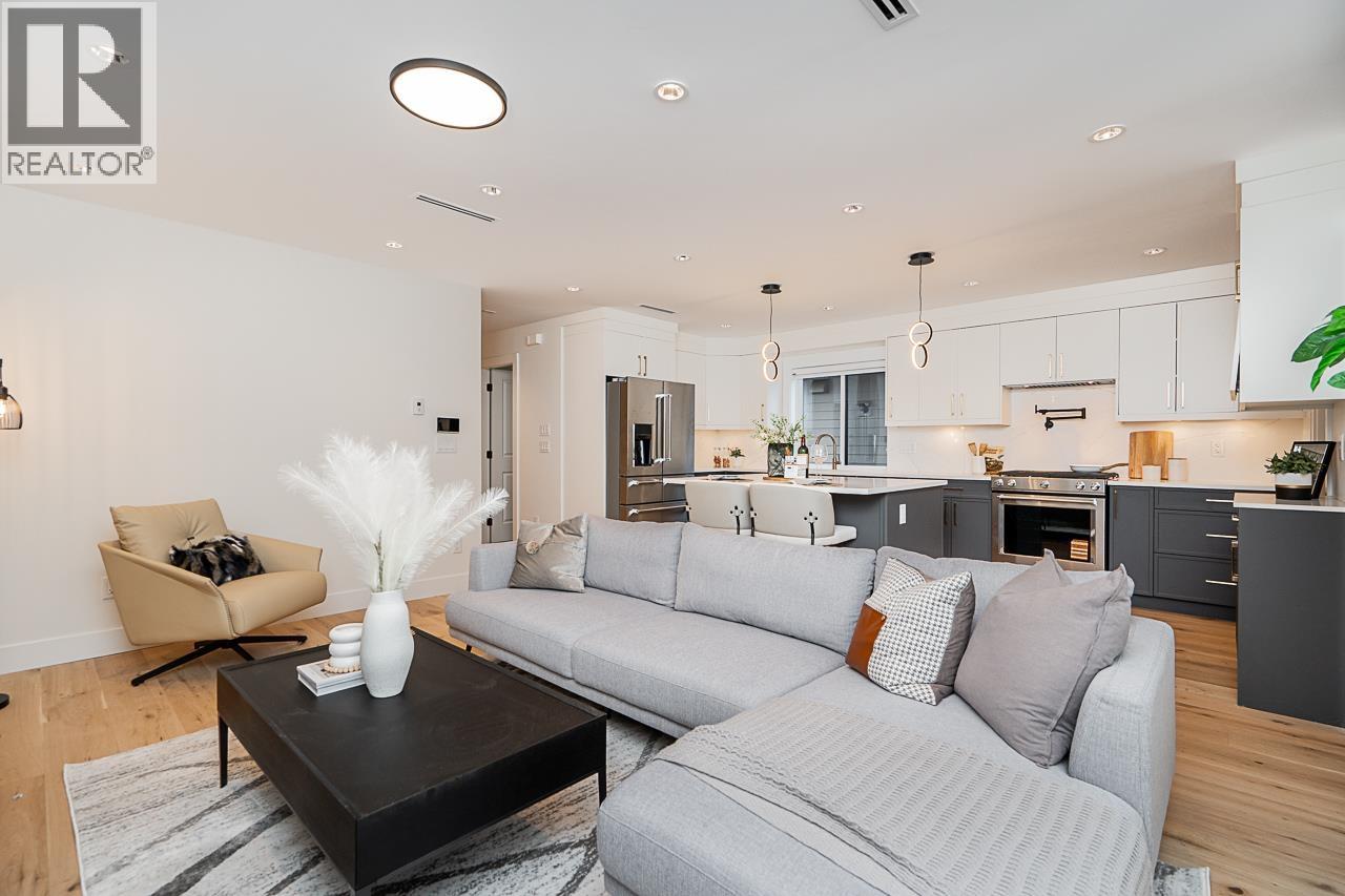 4917 VENABLES STREET, Burnaby