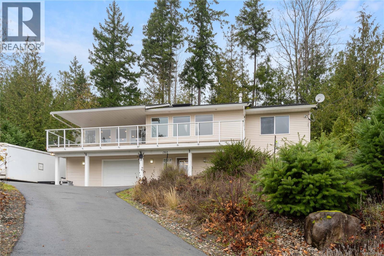 1763 Martini Way, Qualicum Beach