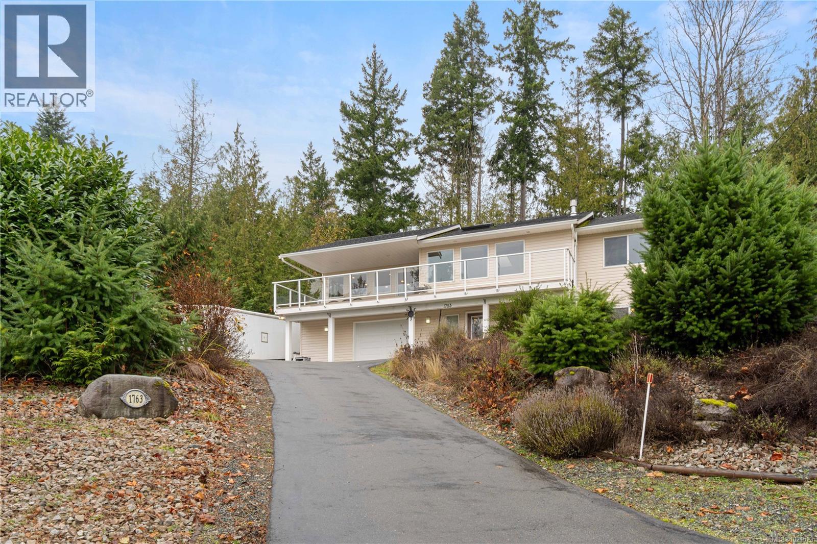 1763 Martini Way, Qualicum Beach