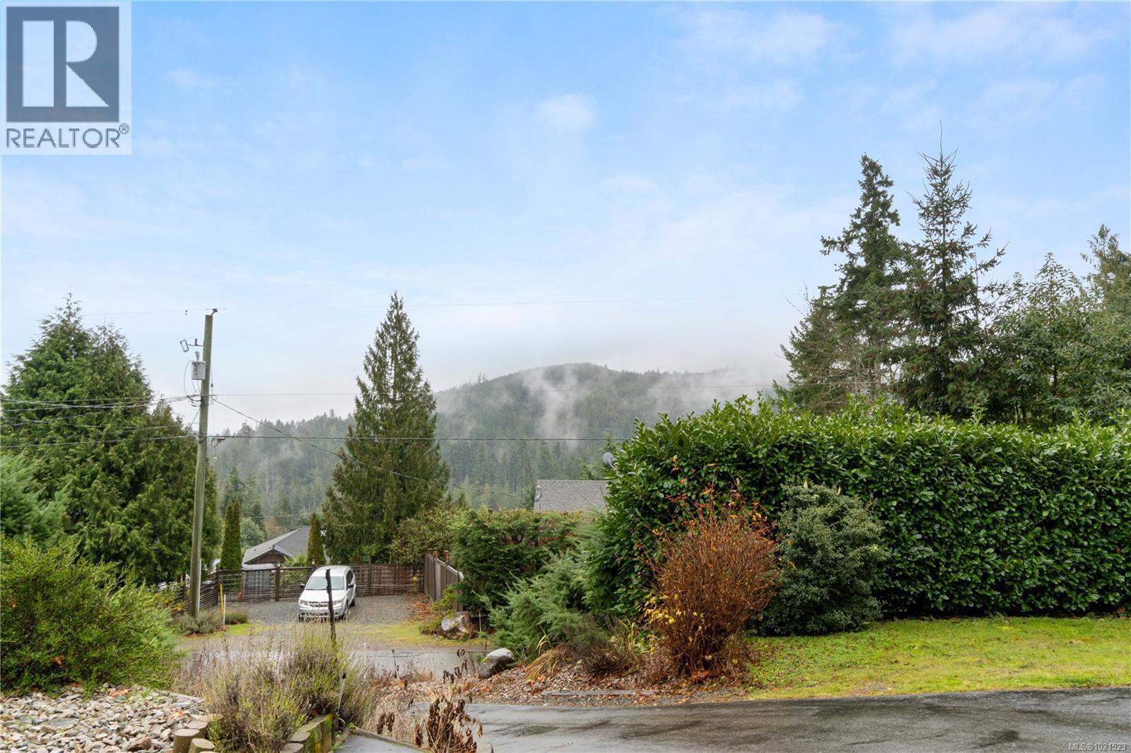 1763 Martini Way, Qualicum Beach