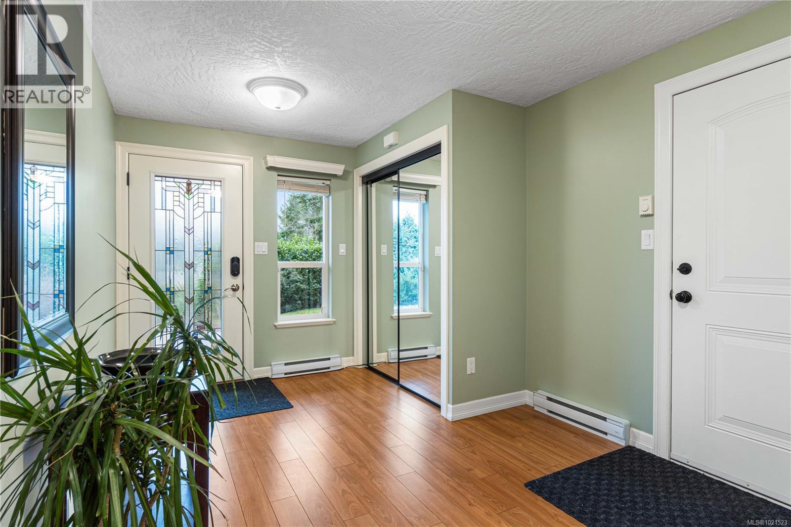 1763 Martini Way, Qualicum Beach