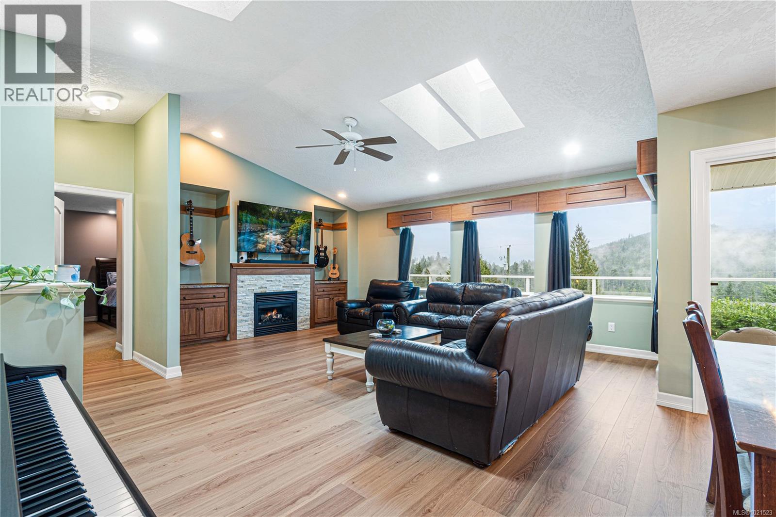 1763 Martini Way, Qualicum Beach