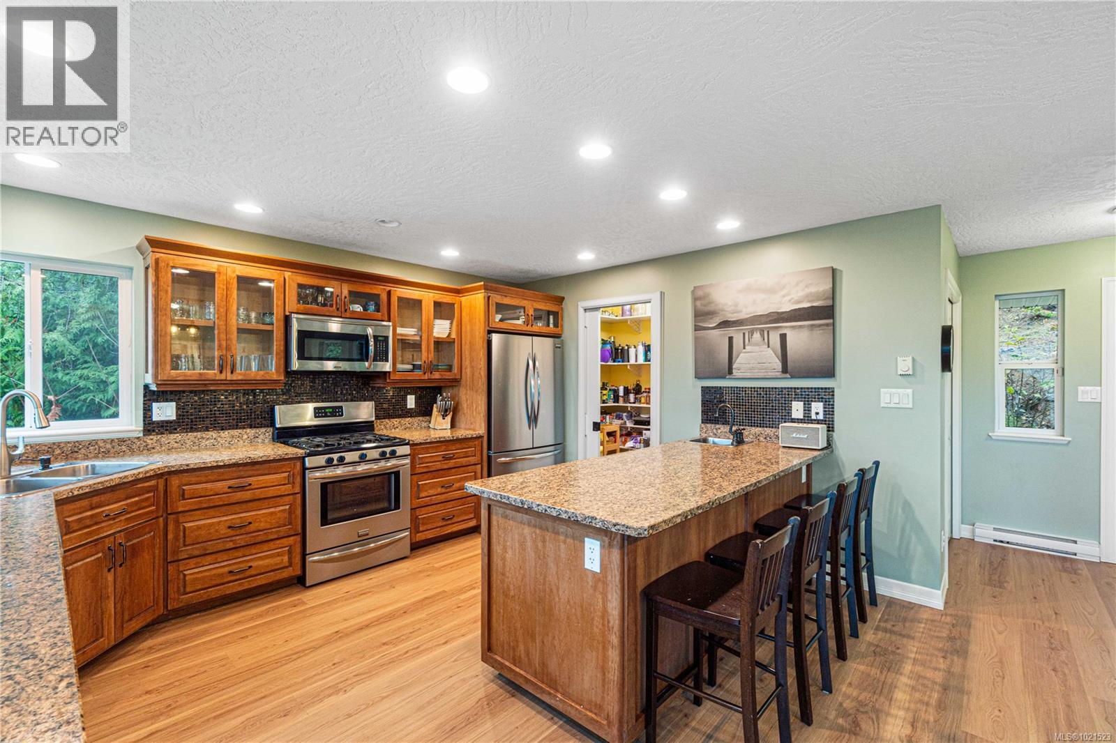 1763 Martini Way, Qualicum Beach