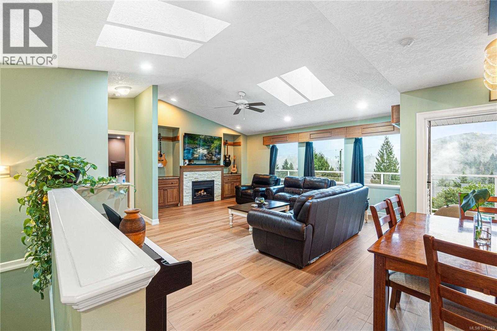 1763 Martini Way, Qualicum Beach