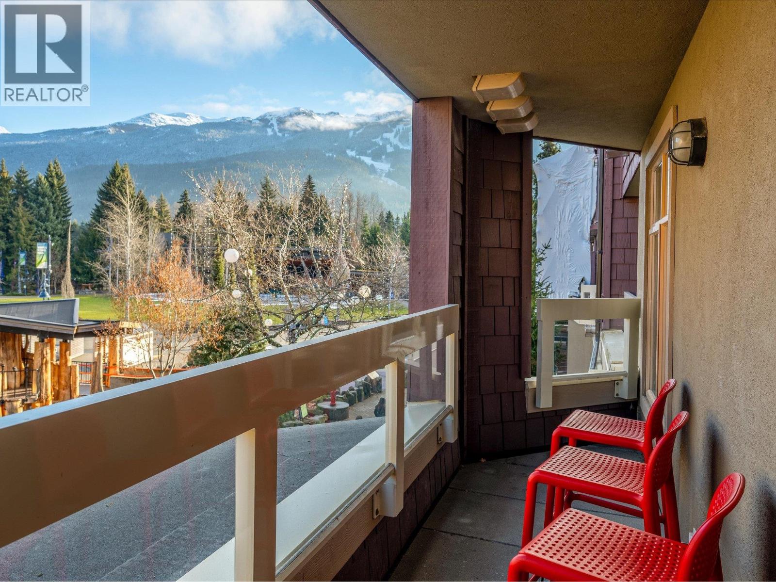 205 4338 MAIN STREET, Whistler