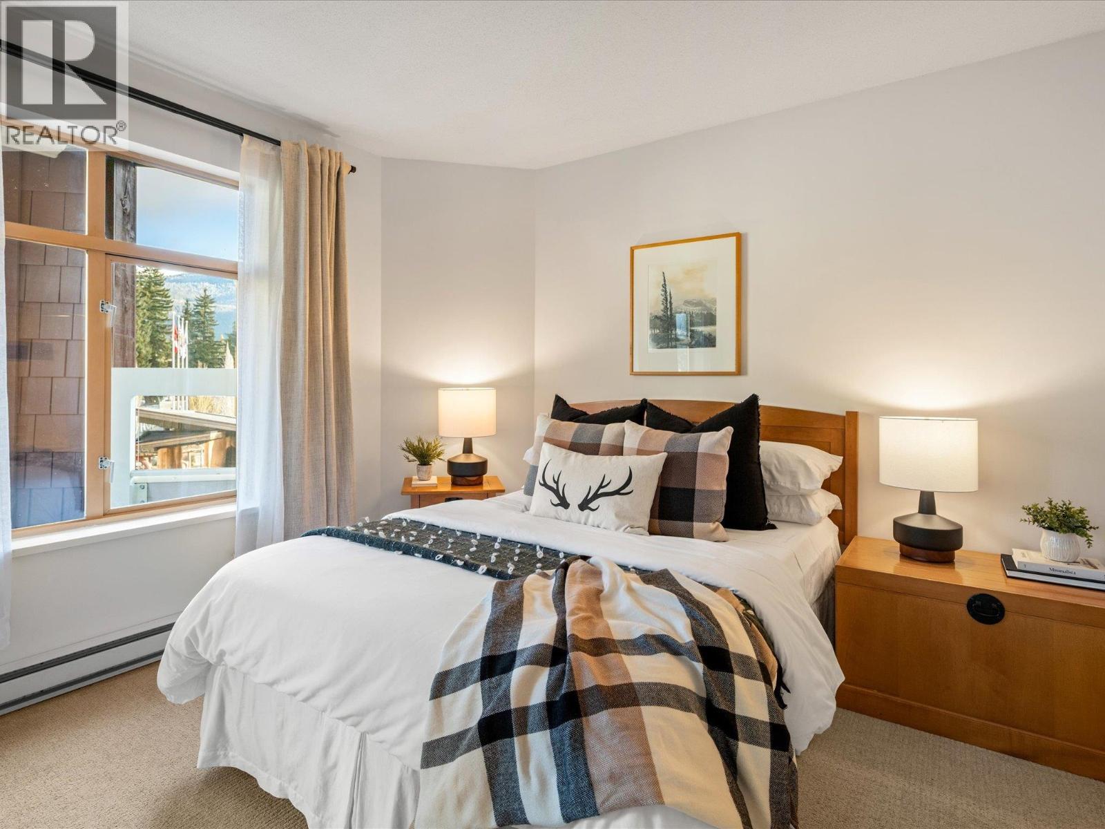 205 4338 MAIN STREET, Whistler