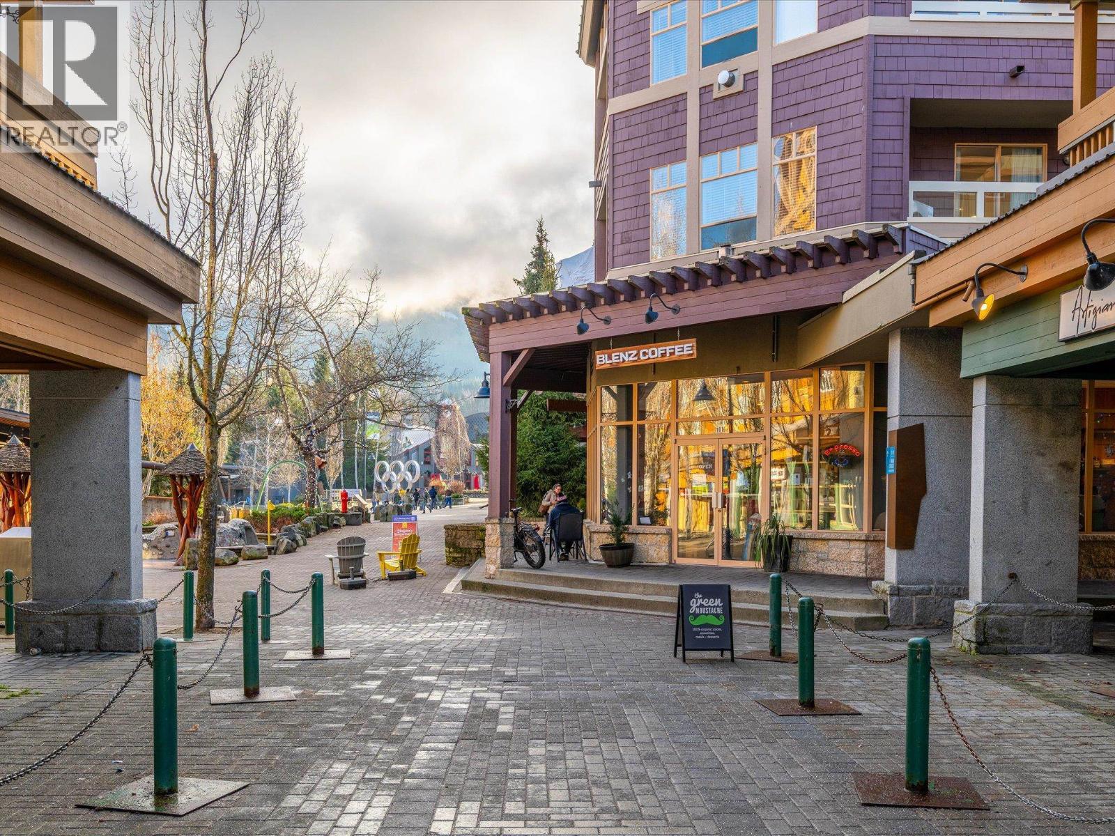 205 4338 MAIN STREET, Whistler