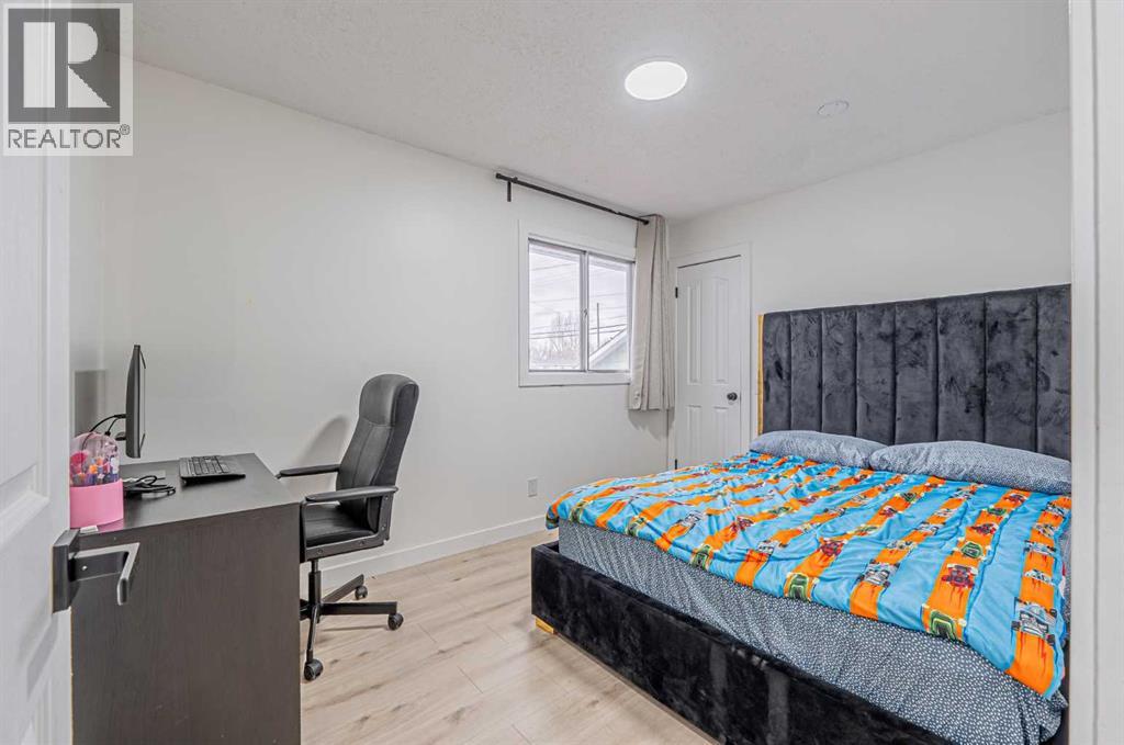 Single Family House Bungalow for Sale in  Dovercliffe Way SE Dover Calgary 