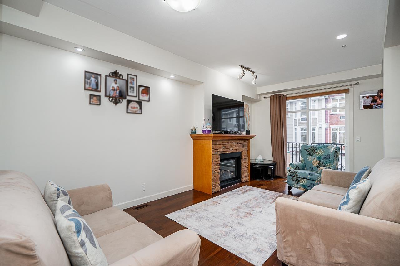 75 20738 84 AVENUE - Photo 4 of 38, Langley, British Columbia