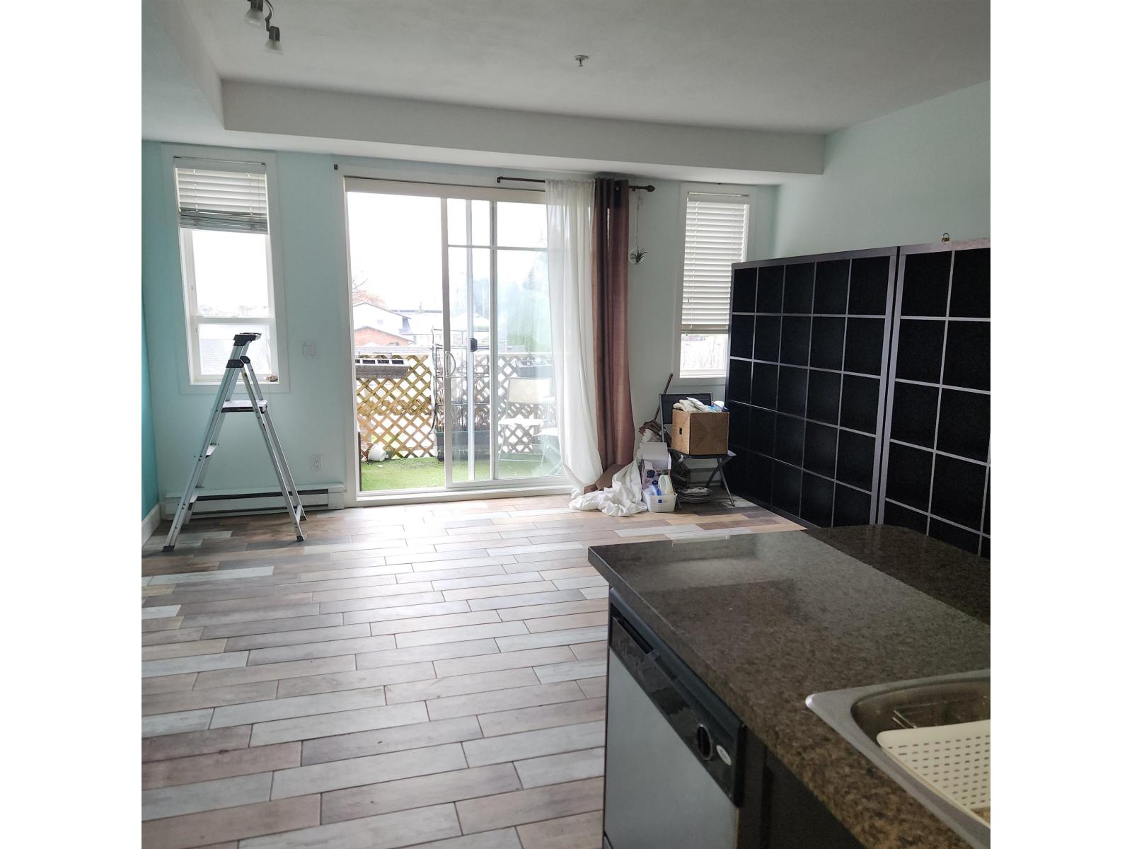 214 46262 FIRST AVENUE, Chilliwack Proper East, Chilliwack