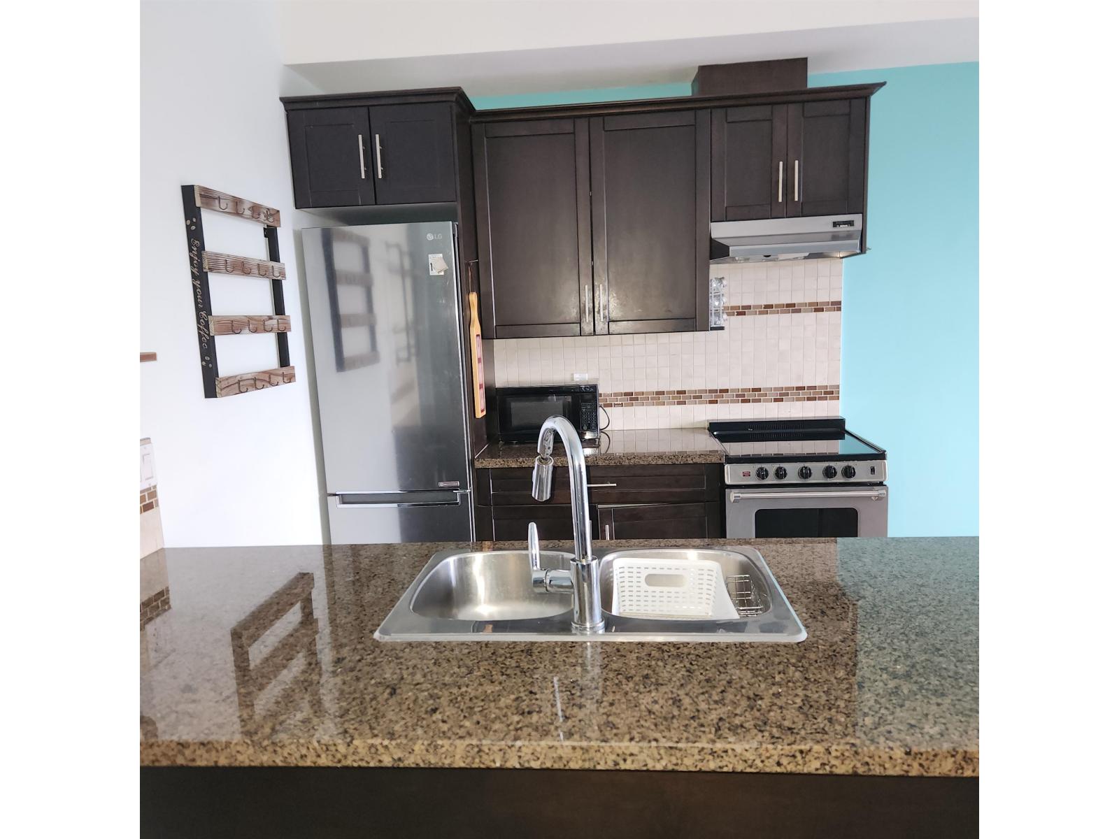 214 46262 FIRST AVENUE, Chilliwack Proper East, Chilliwack