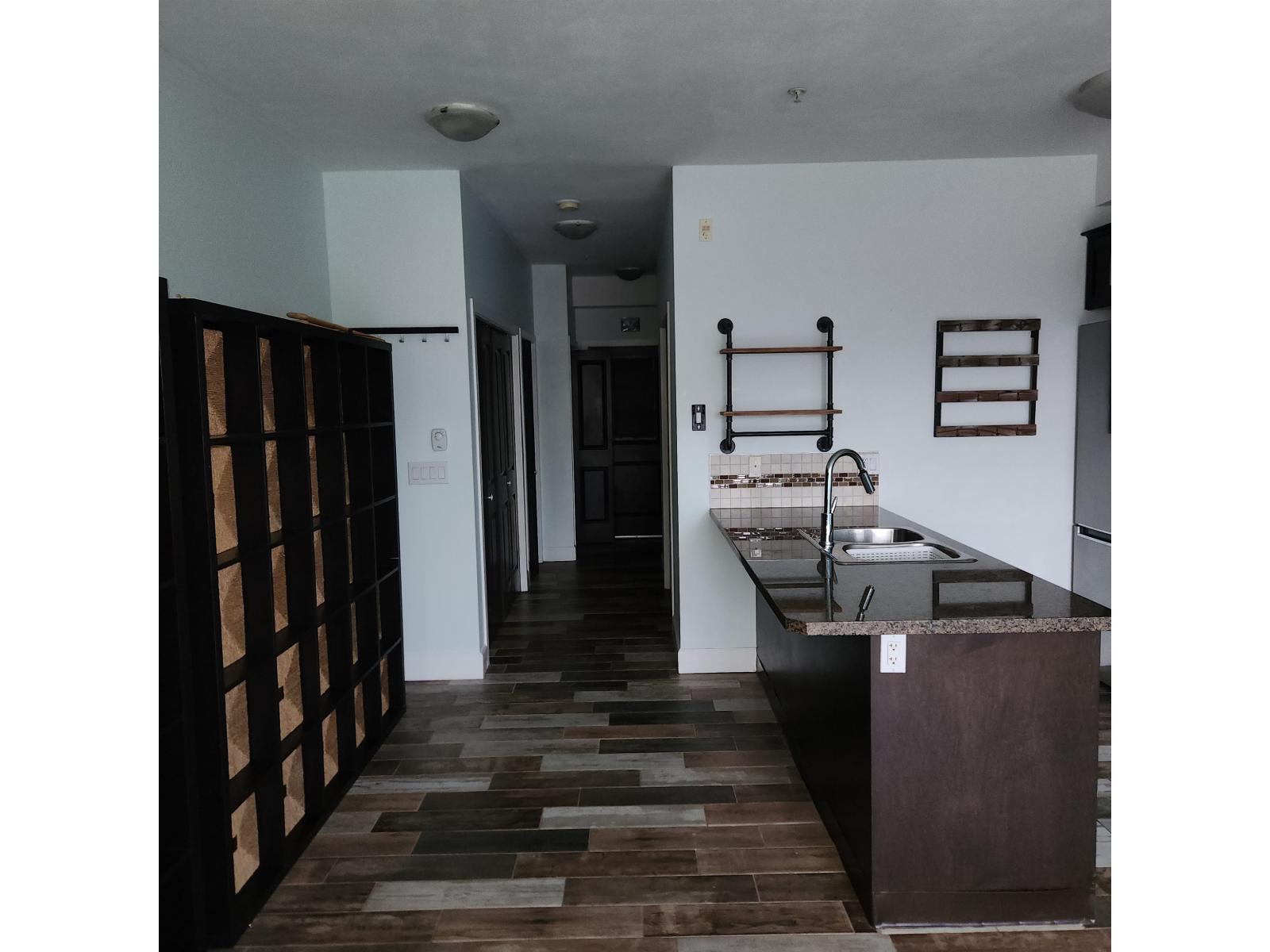 214 46262 FIRST AVENUE, Chilliwack Proper East, Chilliwack