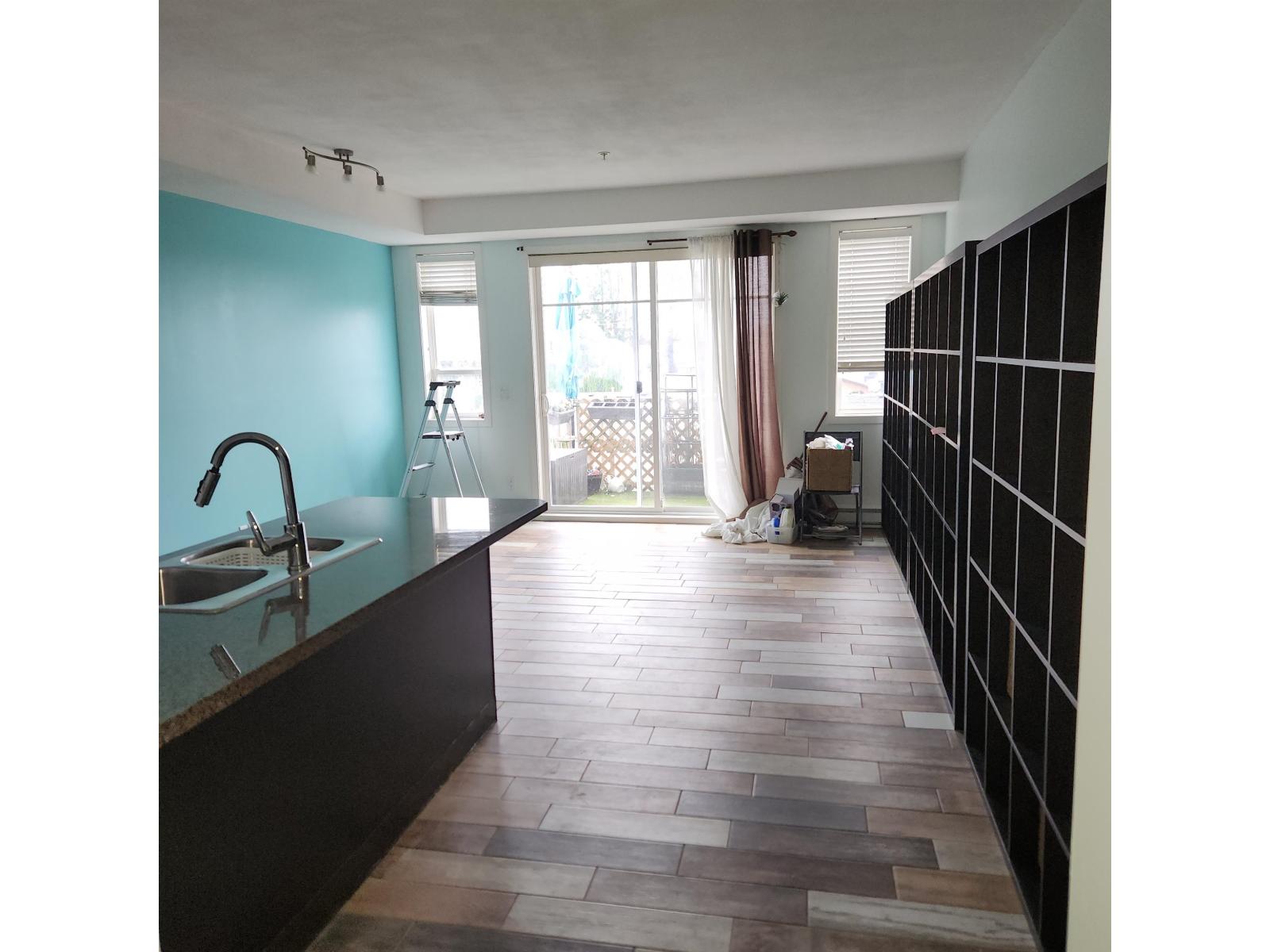 214 46262 FIRST AVENUE, Chilliwack Proper East, Chilliwack