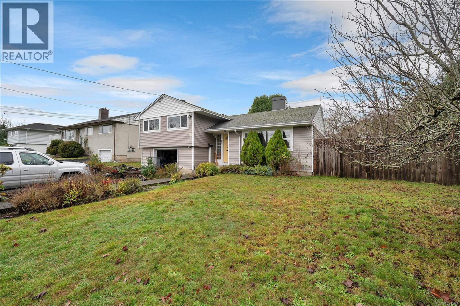 392 Thulin St - 1