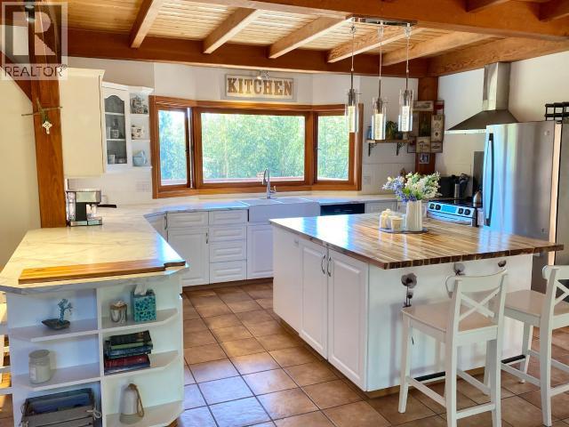 3749 HIGHWAY 101, Powell River