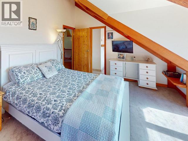 3749 HIGHWAY 101, Powell River