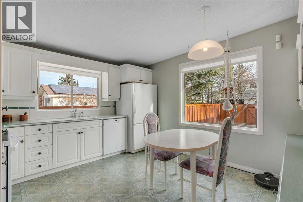 Single Family House Bungalow for Sale in  Dalcastle Hill NW Dalhousie Calgary 