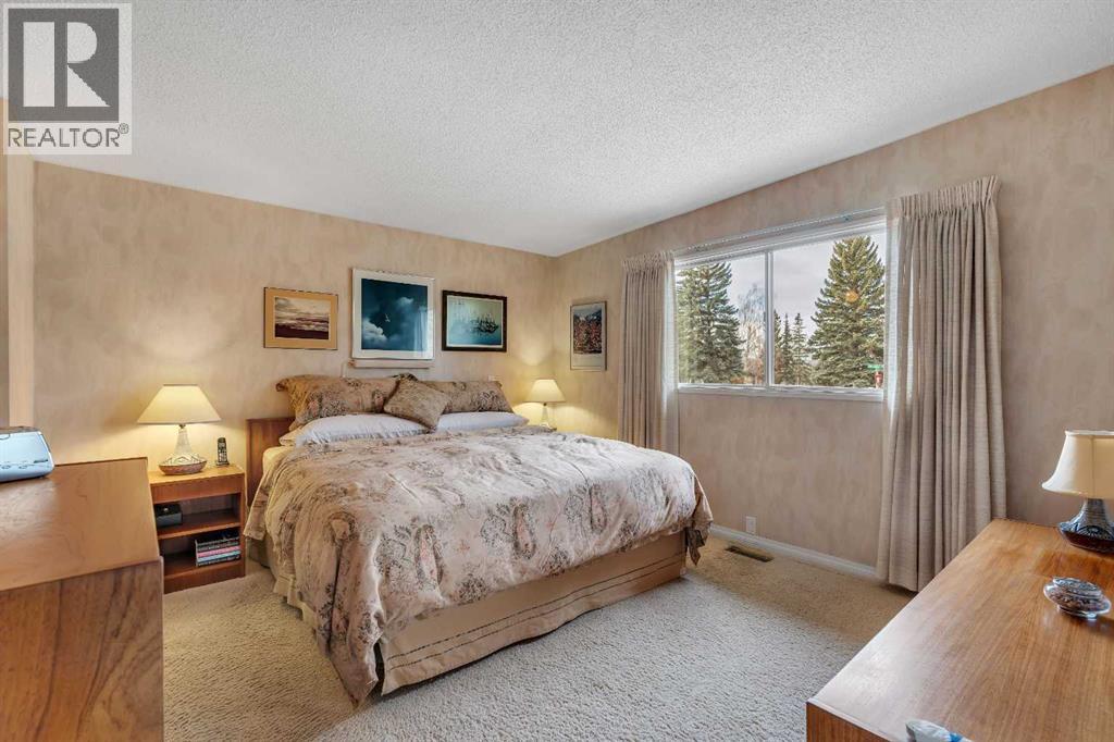 Single Family House Bungalow for Sale in  Dalcastle Hill NW Dalhousie Calgary 