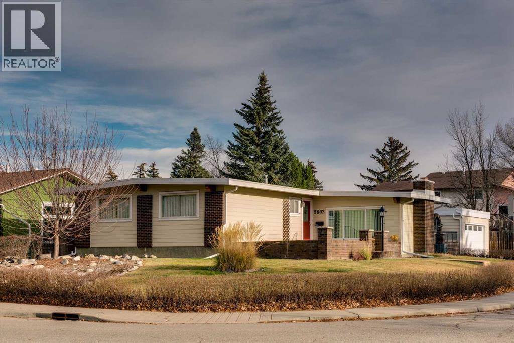 Single Family House Bungalow for Sale in  Dalcastle Hill NW Dalhousie Calgary 