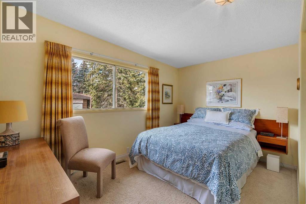 Single Family House Bungalow for Sale in  Dalcastle Hill NW Dalhousie Calgary 