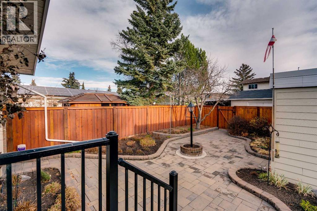 Single Family House Bungalow for Sale in  Dalcastle Hill NW Dalhousie Calgary 