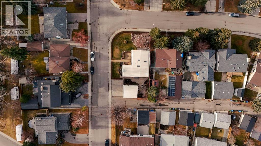 Single Family House Bungalow for Sale in  Dalcastle Hill NW Dalhousie Calgary 