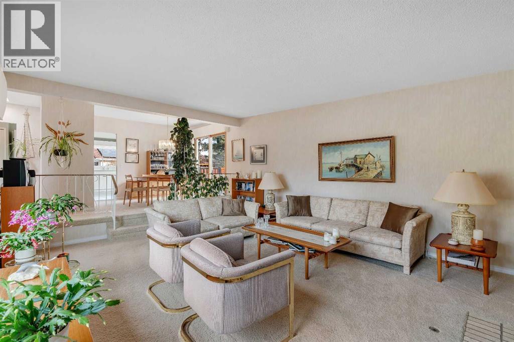 Single Family House Bungalow for Sale in  Dalcastle Hill NW Dalhousie Calgary 