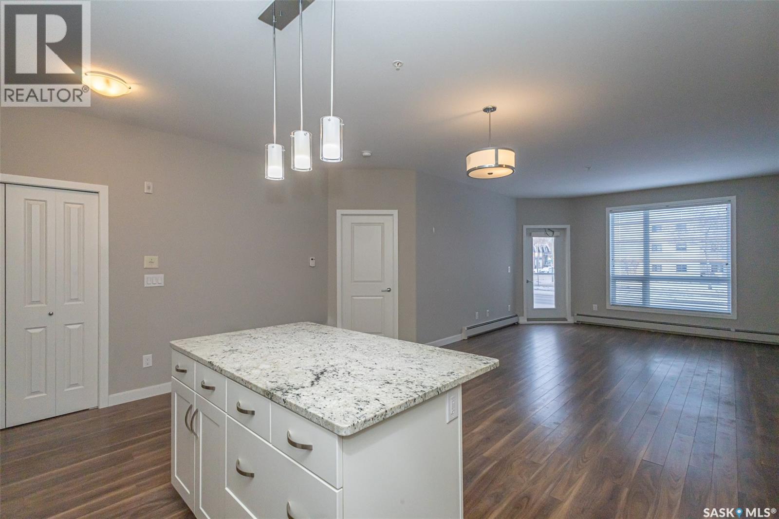 Single Family House Low rise for Sale in   Moss AVENUE Saskatoon 