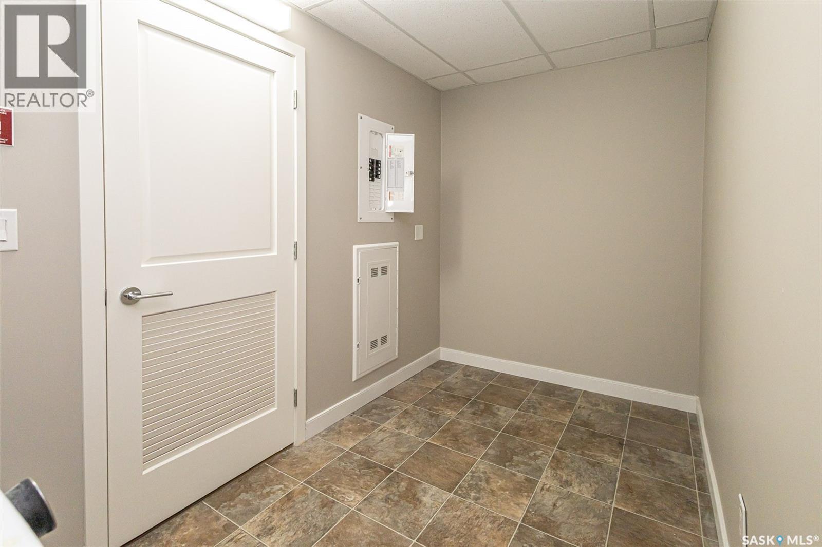 Single Family House Low rise for Sale in   Moss AVENUE Saskatoon 