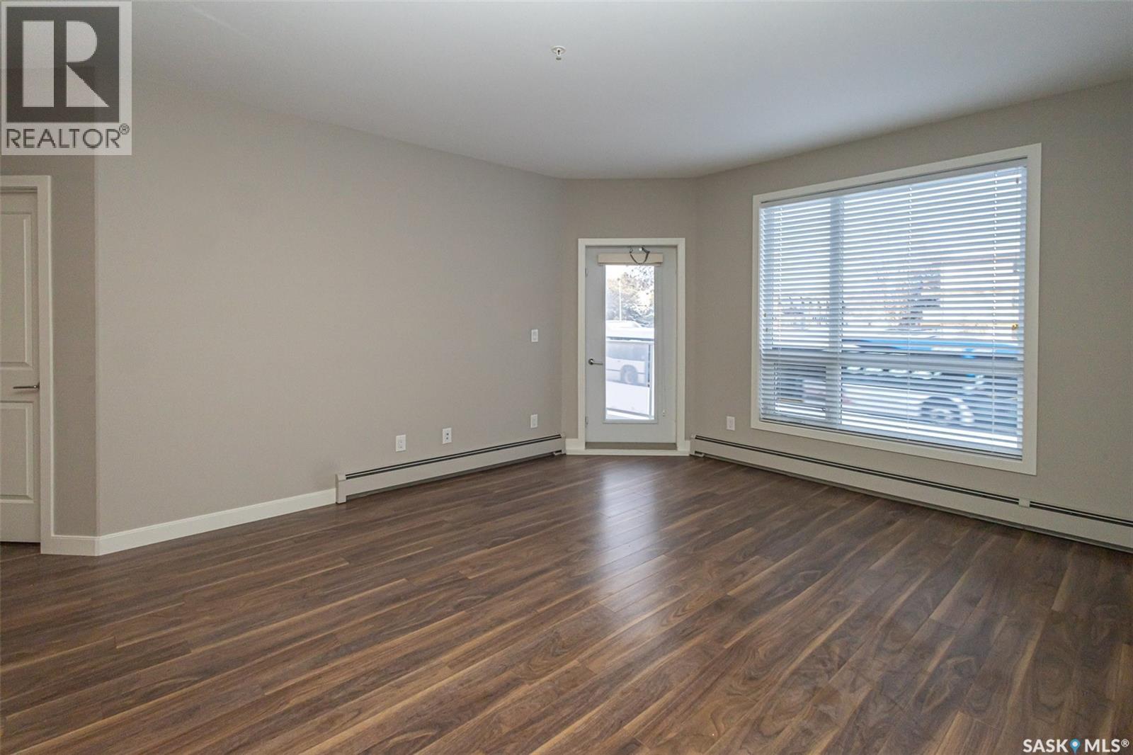 Single Family House Low rise for Sale in   Moss AVENUE Saskatoon 