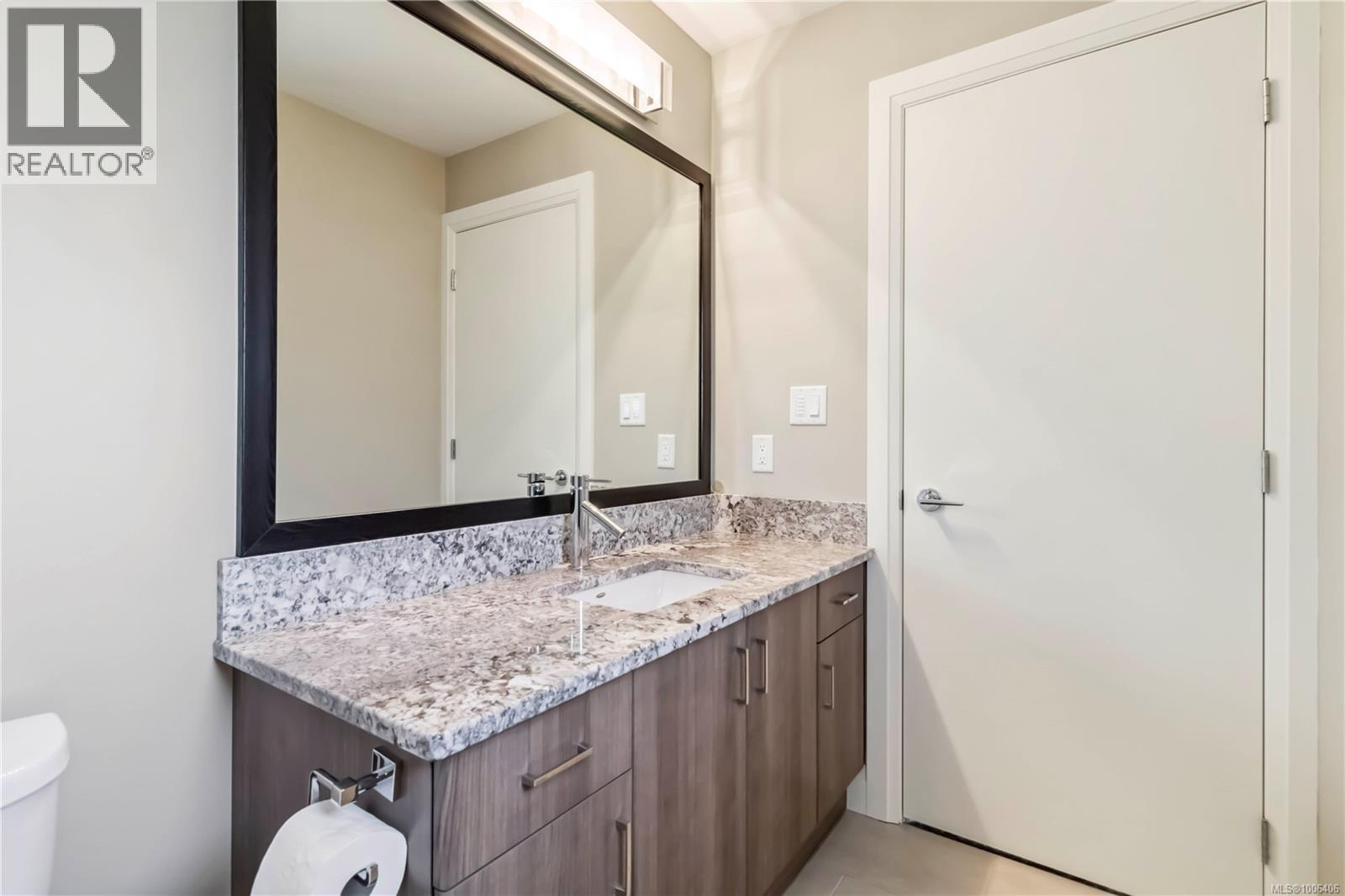 216 1145 Sikorsky Road, Langford