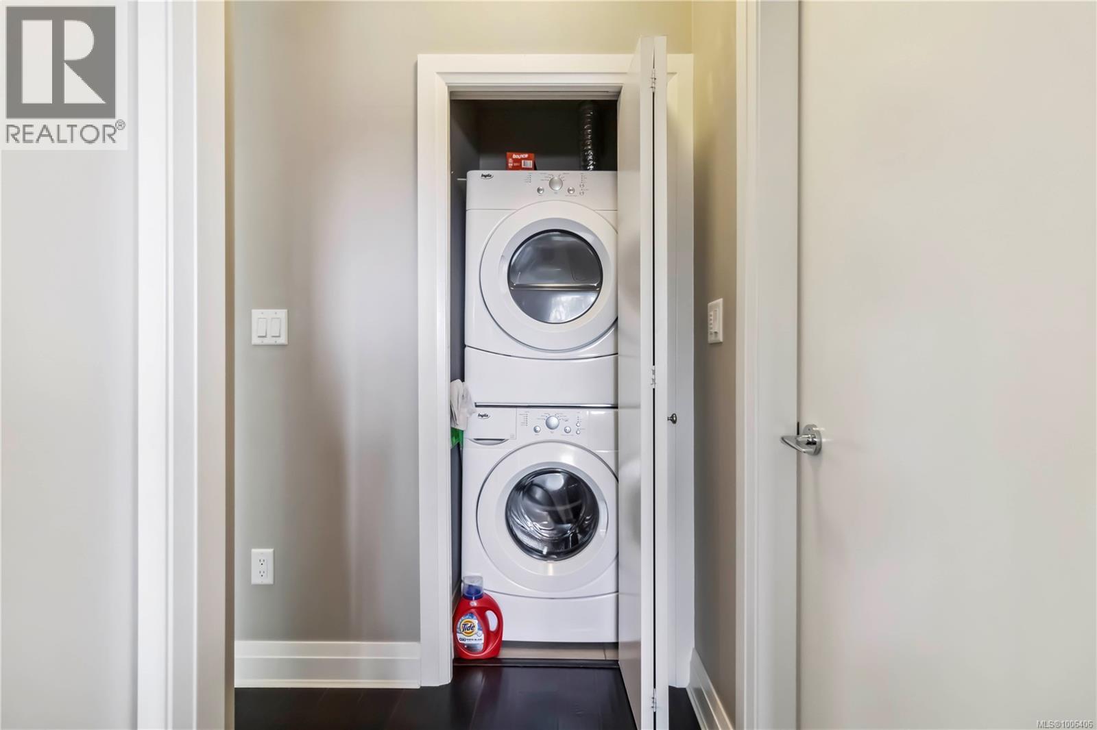 216 1145 Sikorsky Road, Langford